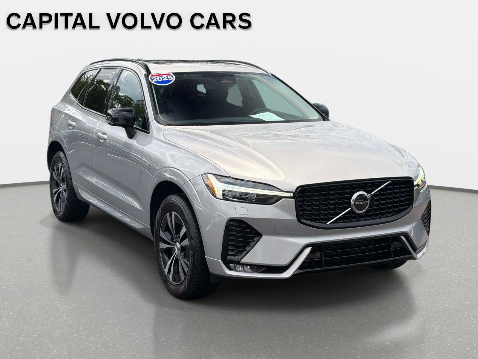 Certified 2025 Volvo XC60 B5 Core AWD/4WD image 3