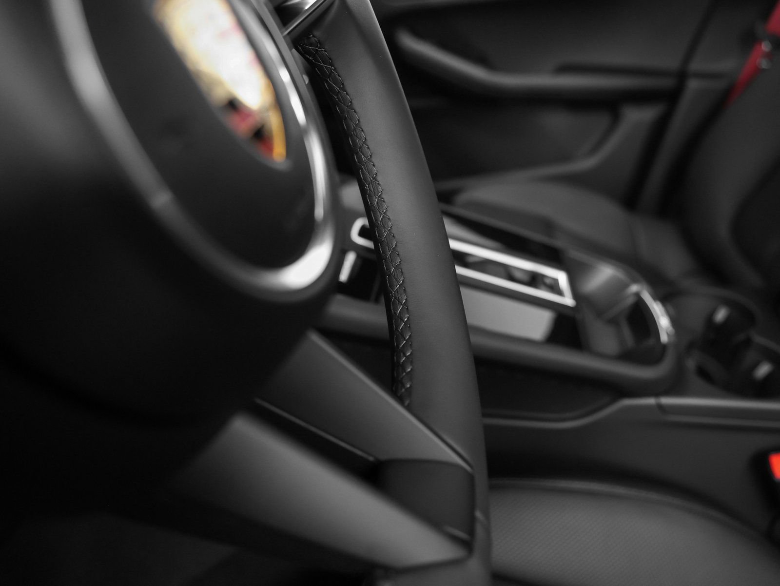 Certified 2025 Porsche Macan image 31