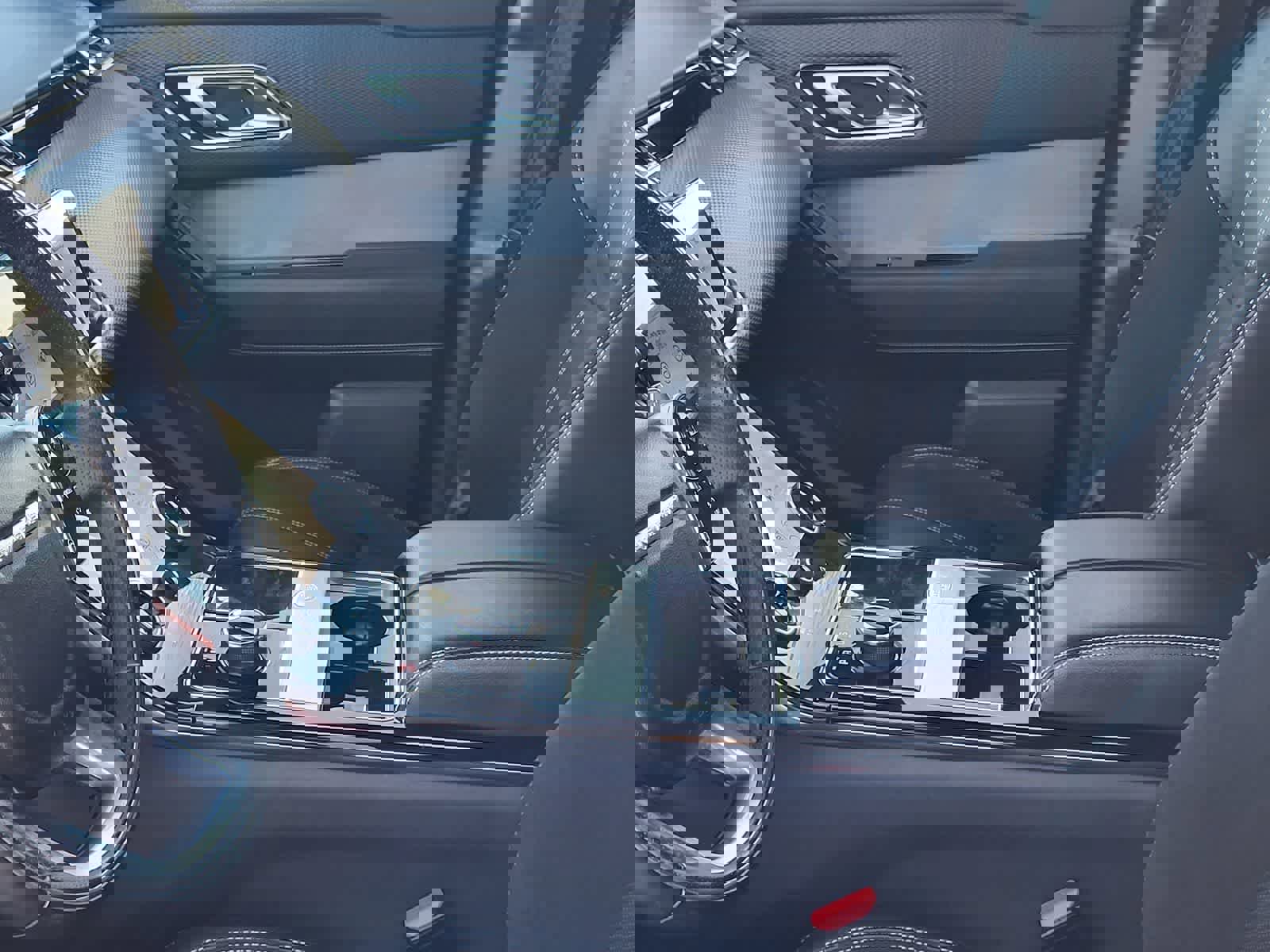 Used 2020 Land Rover Range Rover Velar R-Dynamic S image 28