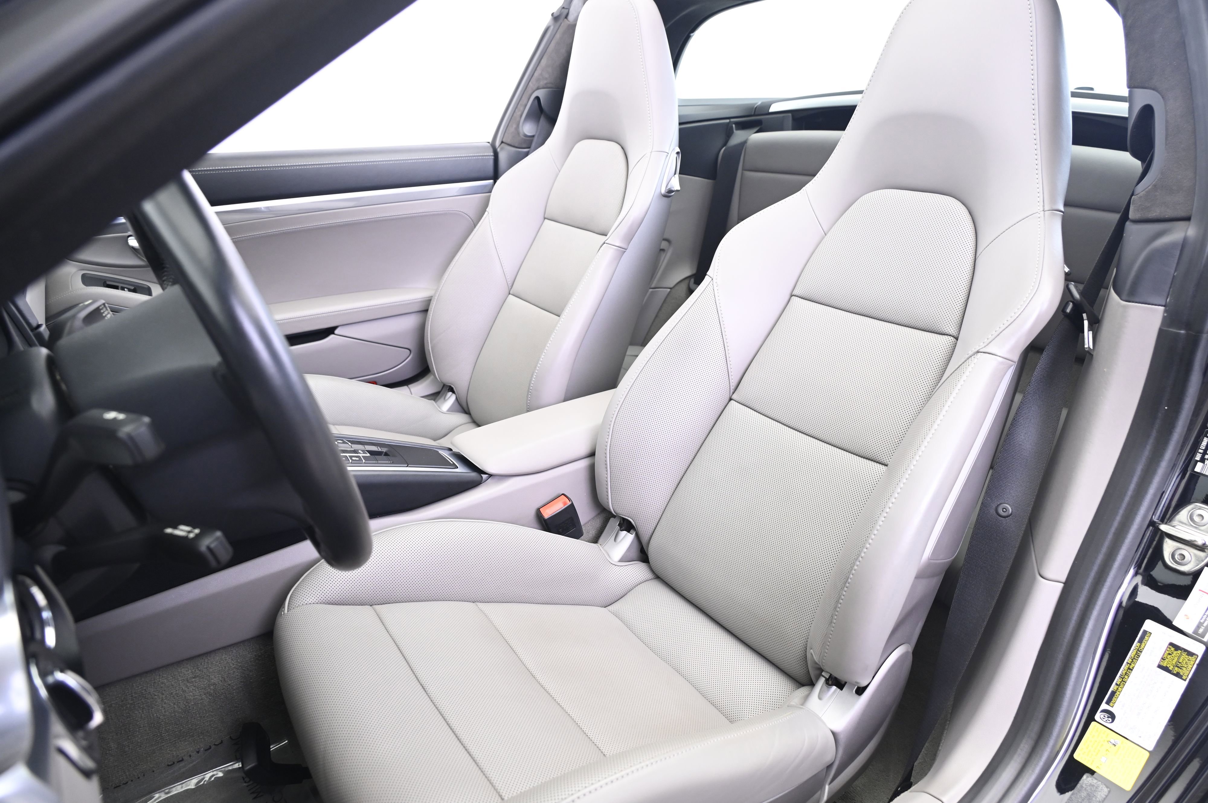 Used 2015 Porsche 911 Targa 4S image 31