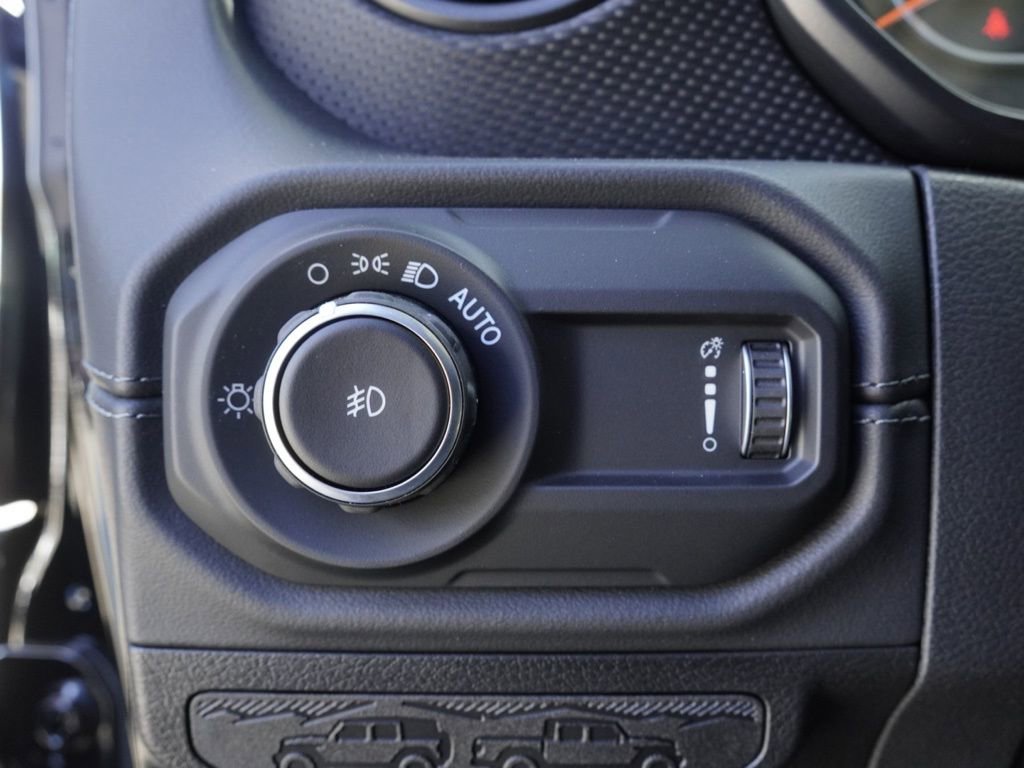 New 2026 Jeep Wrangler Unlimited Rubicon AWD/4WD image 12