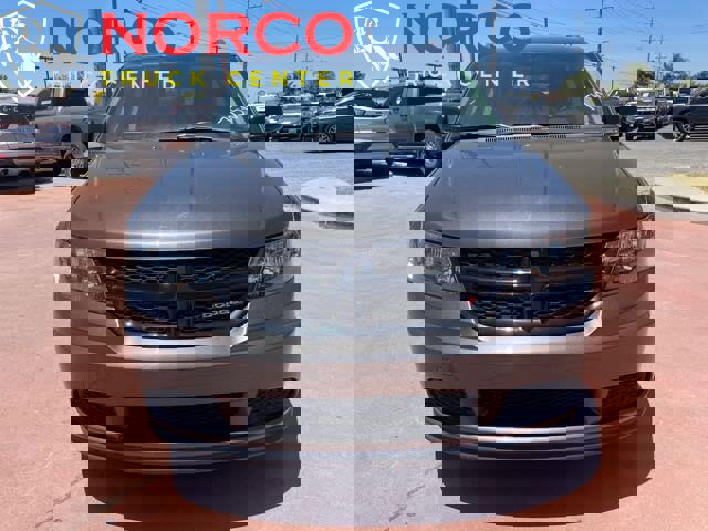 Used 2018 Dodge Journey SE w/ Popular Equipment Group image 3