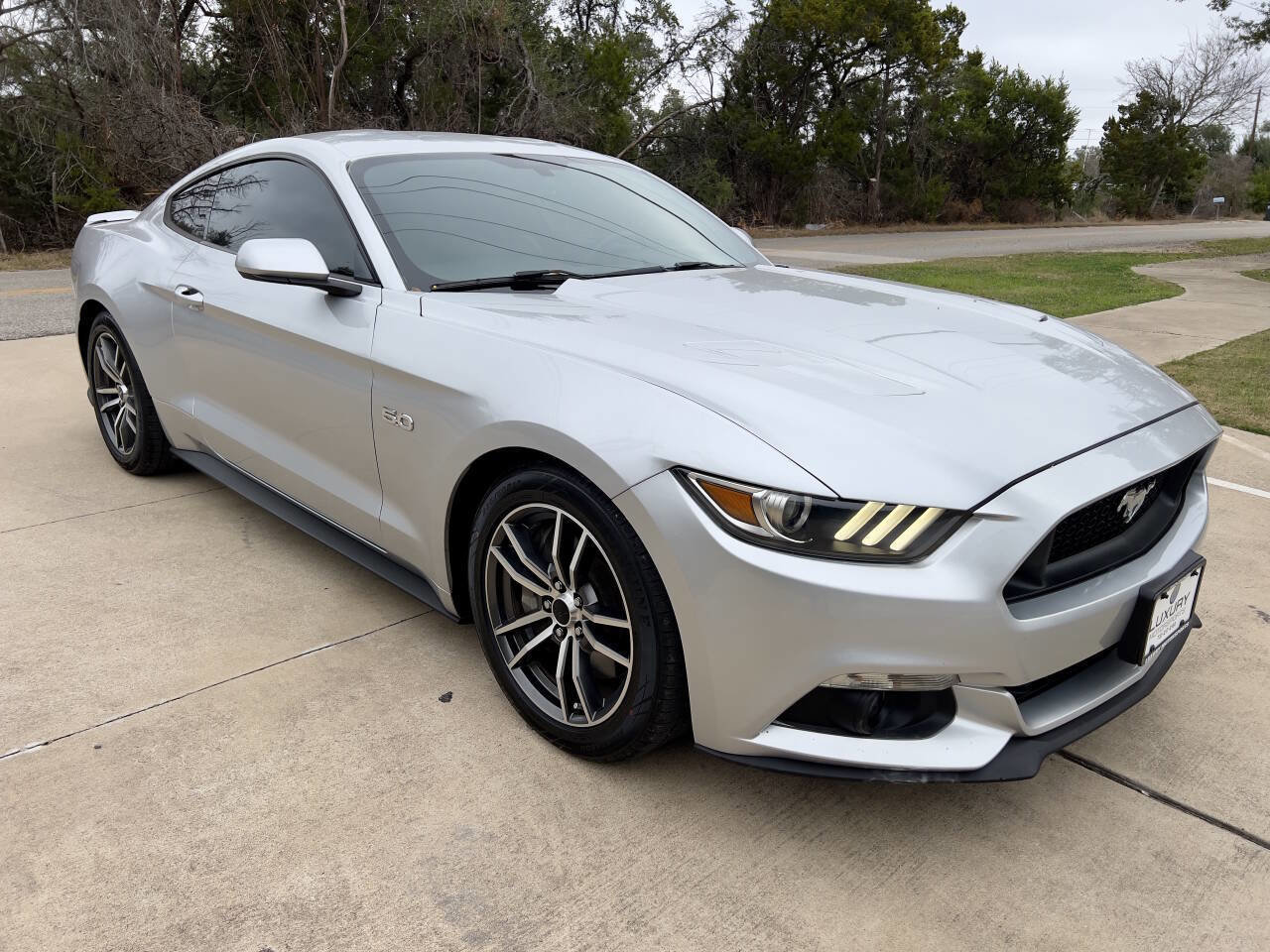 Used 2016 Ford Mustang GT image 1