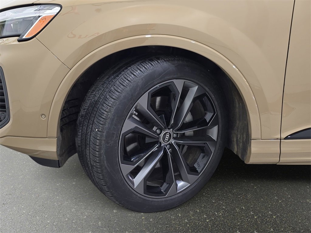 Used 2025 Audi Q7 3.0T Prestige w/ Prestige Package image 33