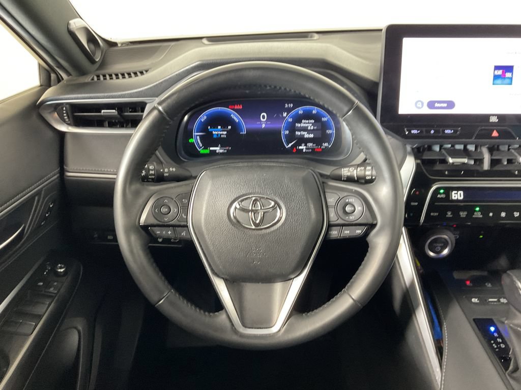 Used 2023 Toyota Venza Limited AWD/4WD image 12