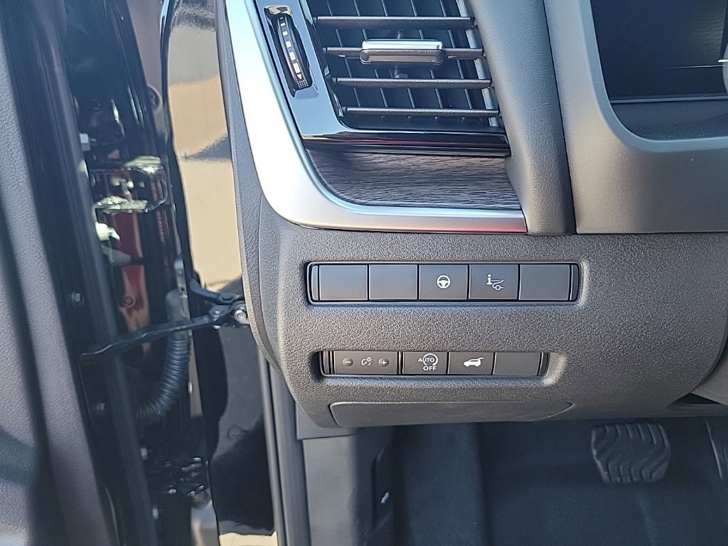 New 2026 Nissan Rogue Platinum image 21