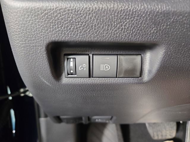 New 2025 Toyota RAV4 XLE image 29