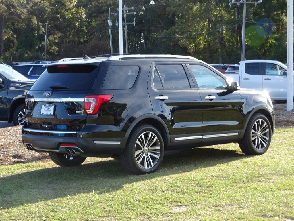 Used 2018 Ford Explorer Platinum image 3