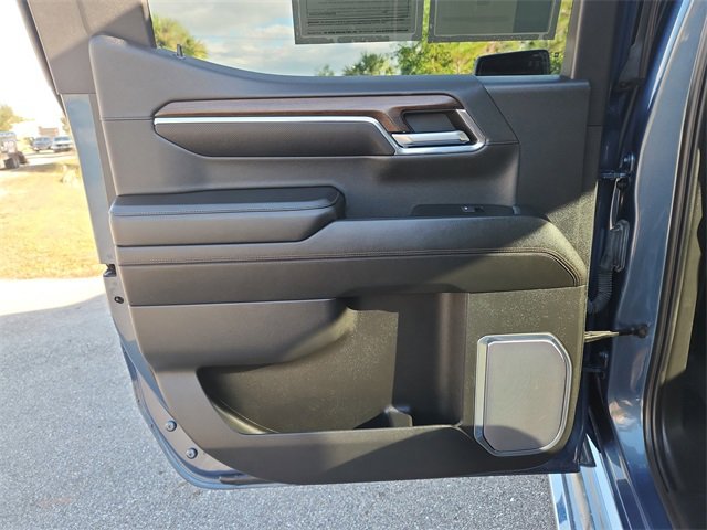 Certified 2024 Chevrolet Silverado 1500 High Country w/ Technology Package image 9