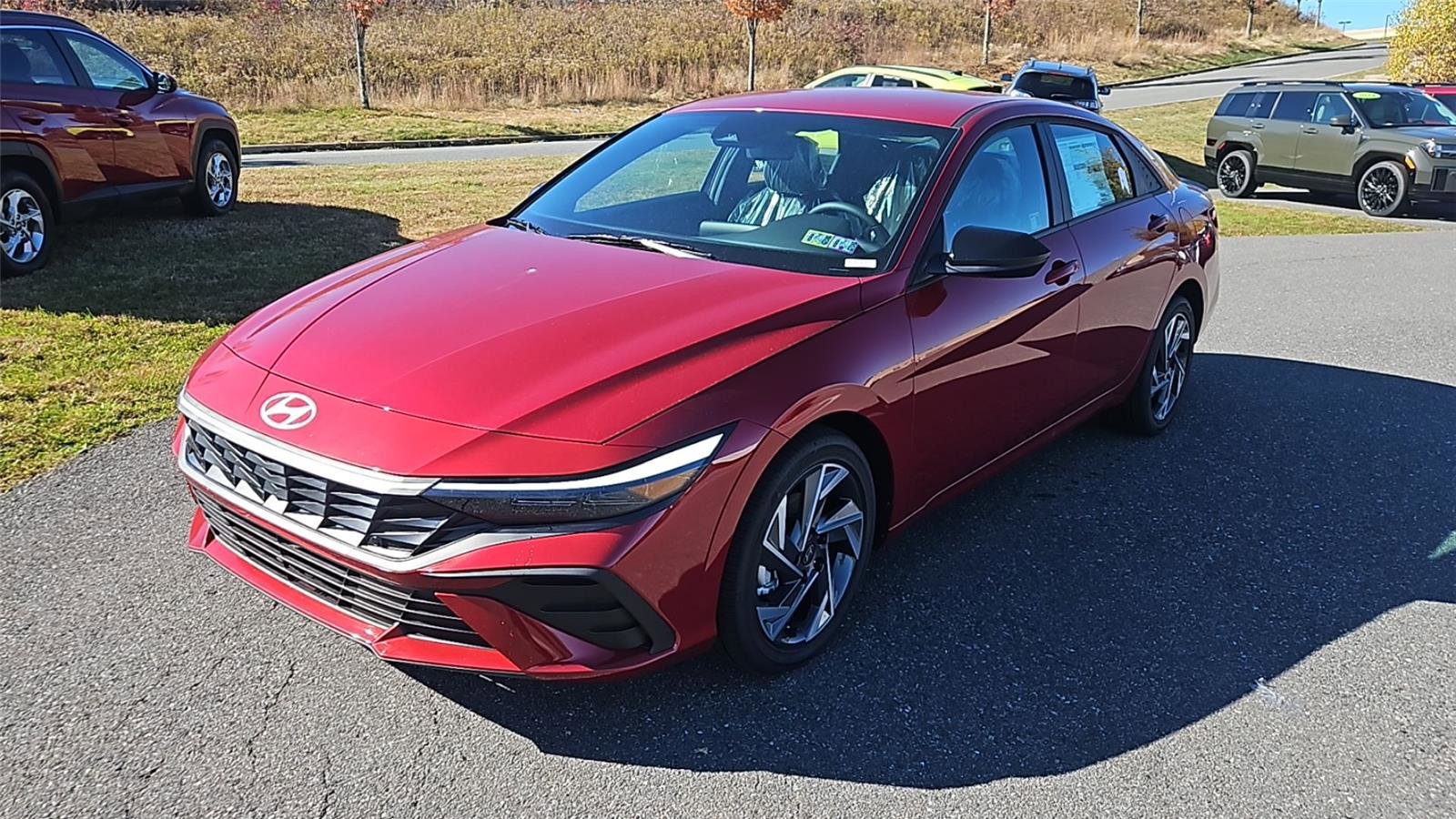 New 2025 Hyundai Elantra Sport w/ Cargo Package image 3