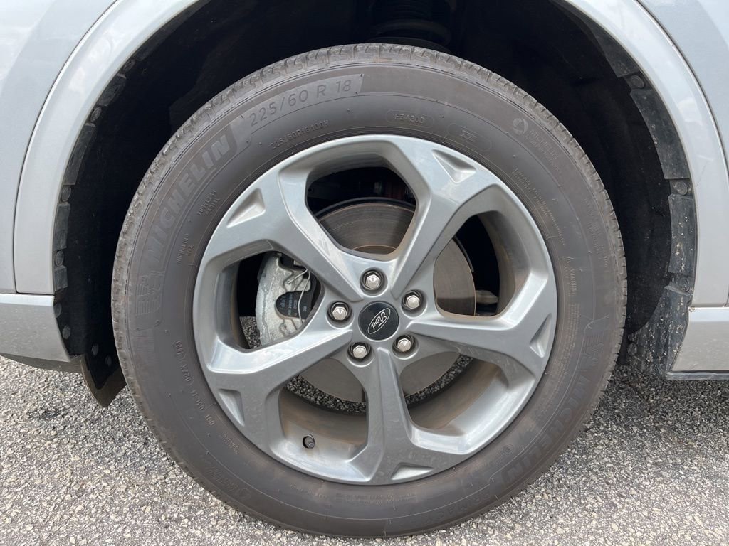 Used 2024 Ford Escape ST-Line Select w/ Tech Pack #2 image 9