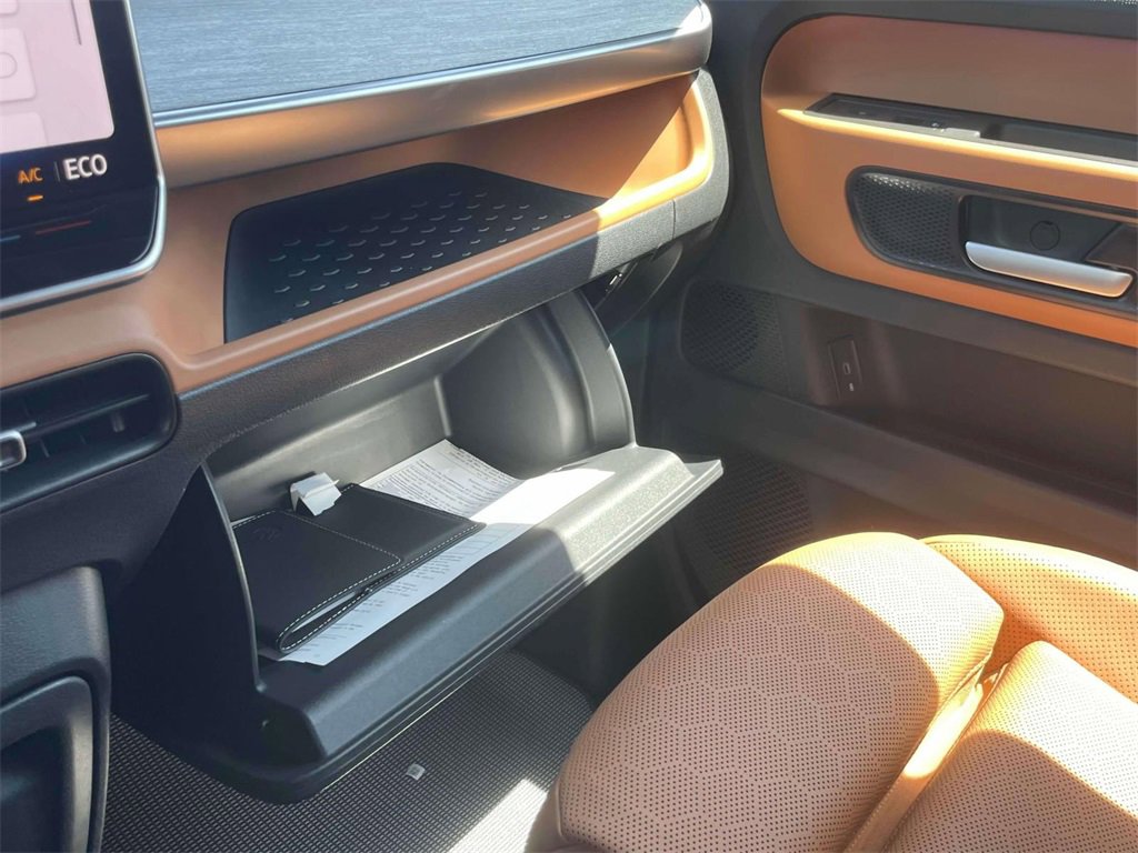 New 2025 Volkswagen ID. Buzz Pro S image 33