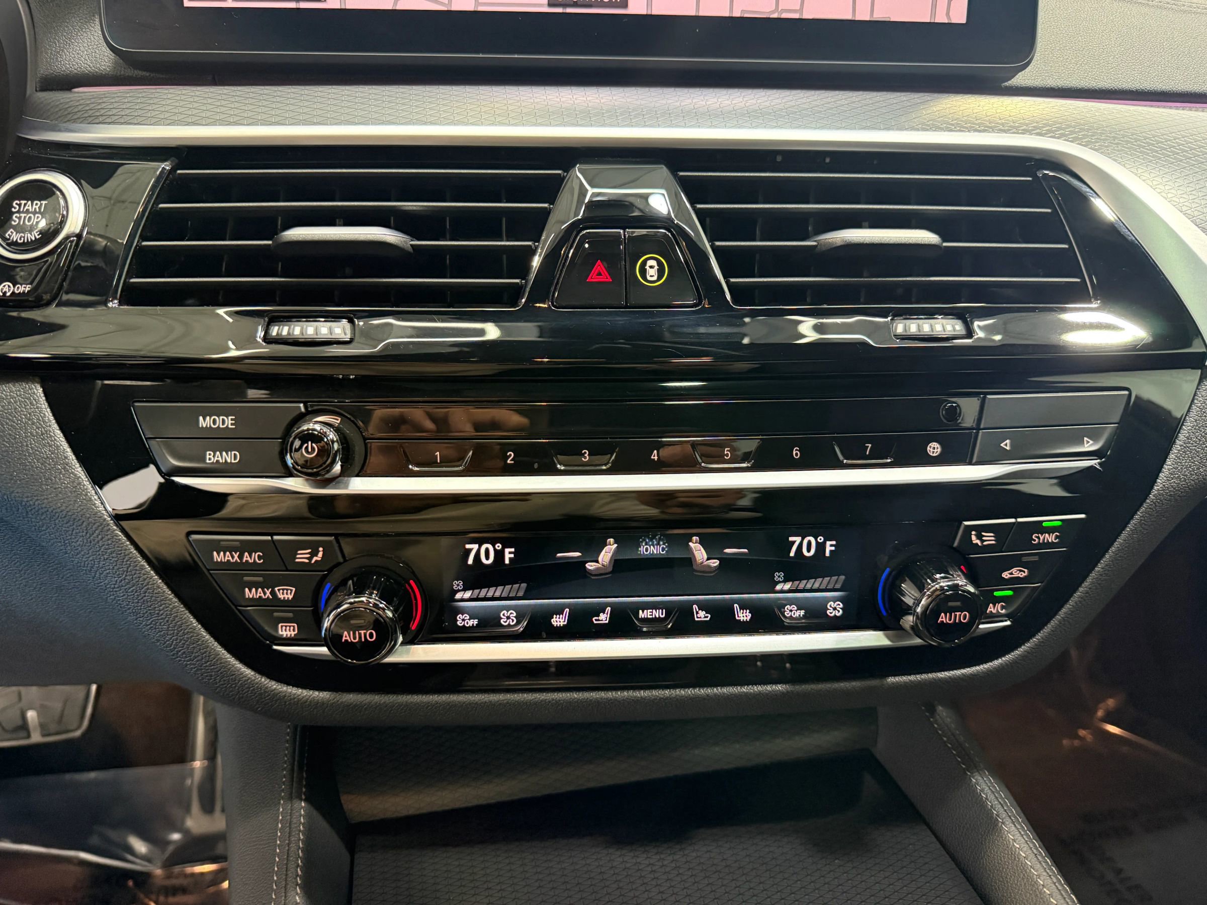 Used 2023 BMW M550i xDrive w/ Premium Enhanced Package AWD/4WD image 44