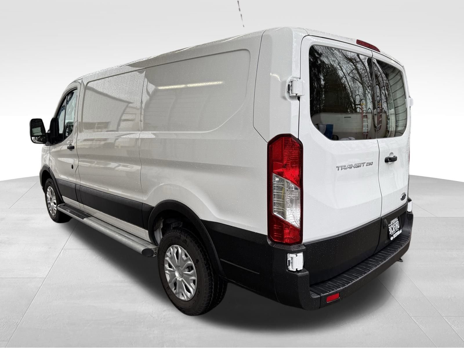 Used 2024 Ford Transit 250 Low Roof w/ Exterior Upgrade Package image 10