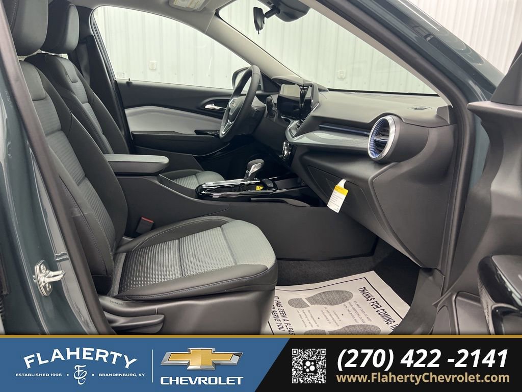 New 2026 Chevrolet Trax LT image 15