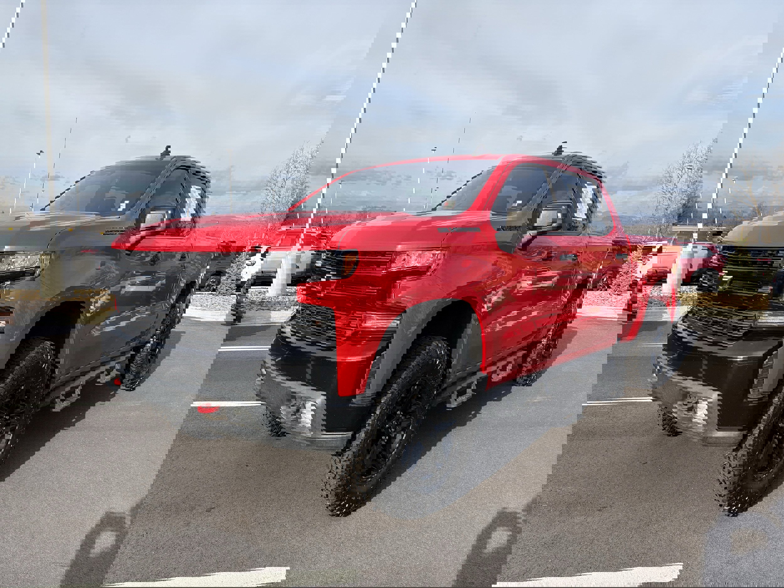 Used 2021 Chevrolet Silverado 1500 LT Trail Boss w/ Convenience Package II image 3