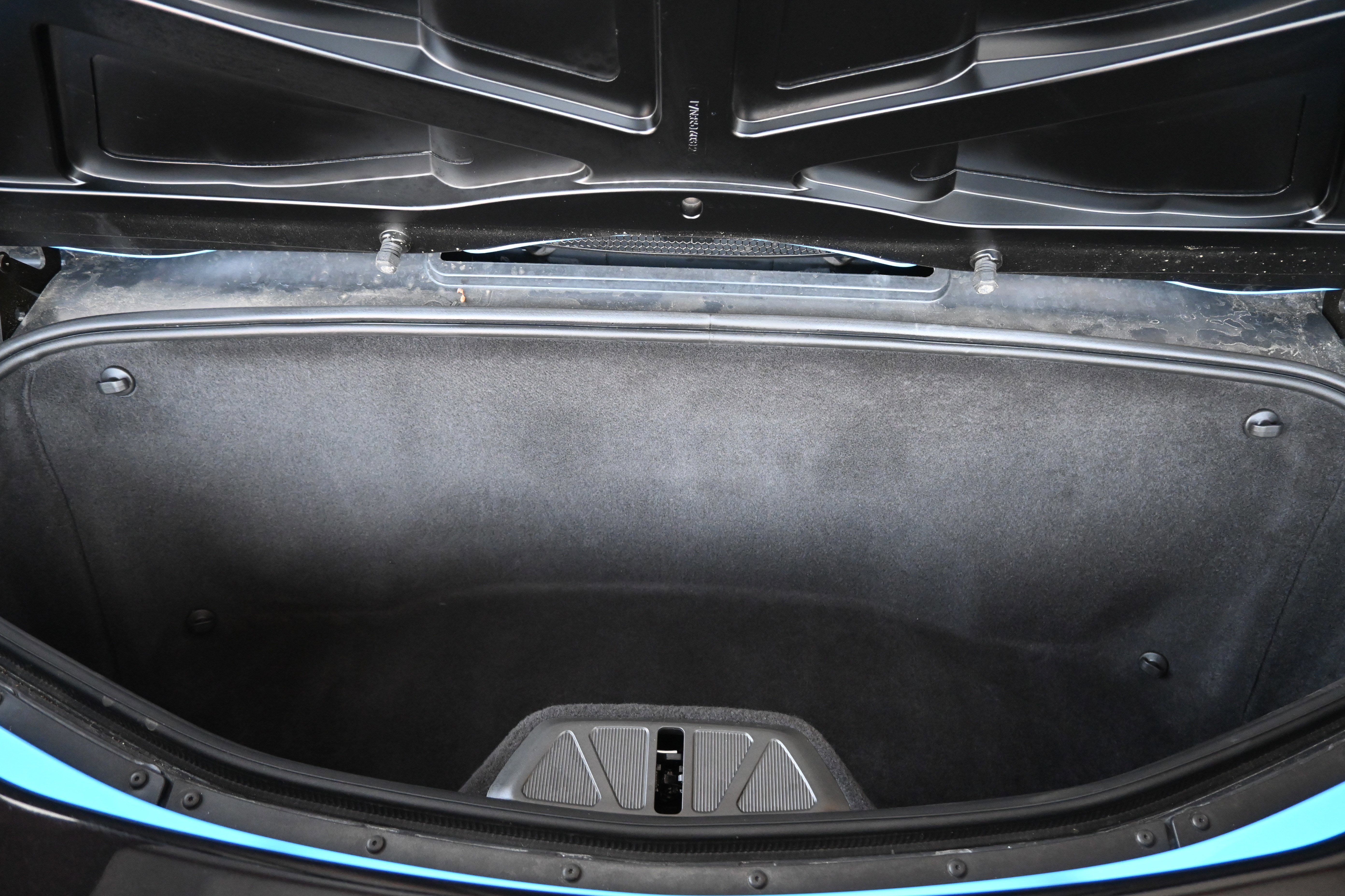 Used 2023 Chevrolet Corvette Stingray Convertible w/ 1LT image 35