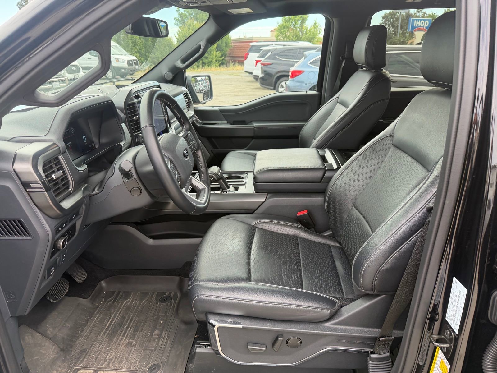 Used 2024 Ford F150 Lariat w/ Bed Utility Package image 10