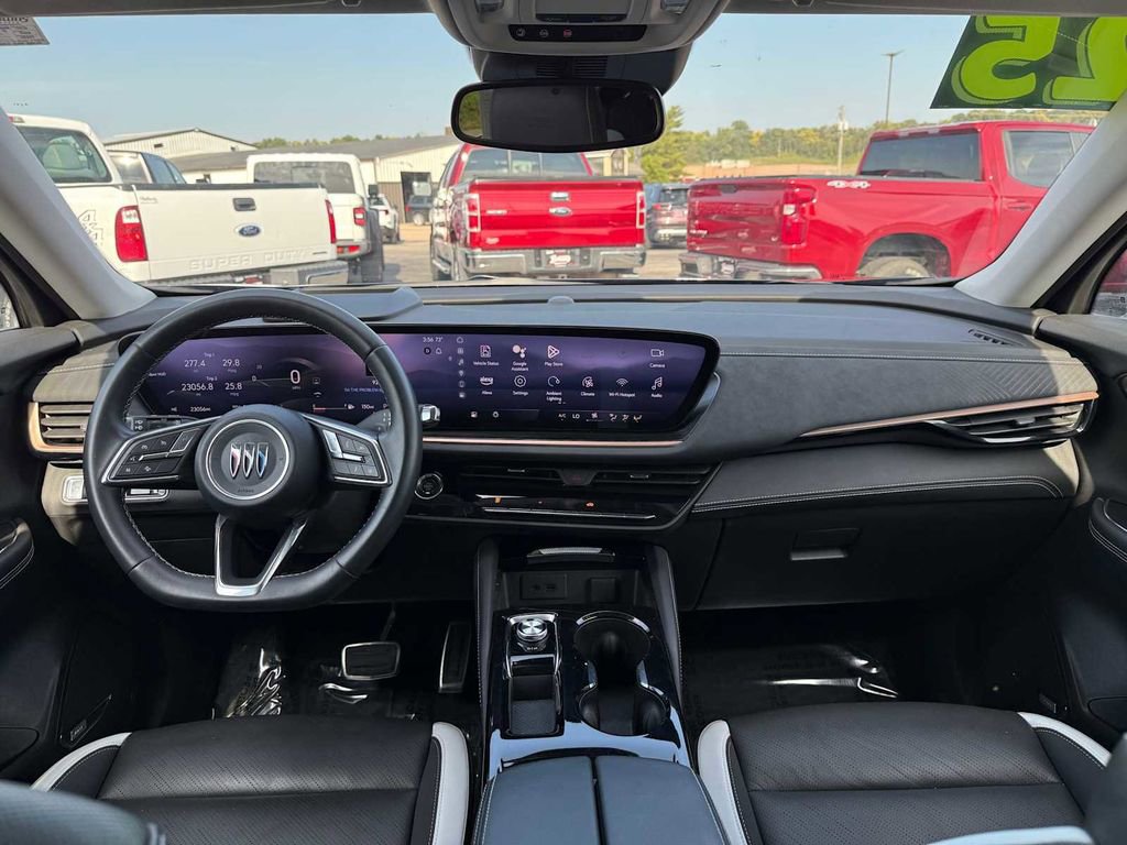 Used 2025 Buick Envision Sport Touring image 21