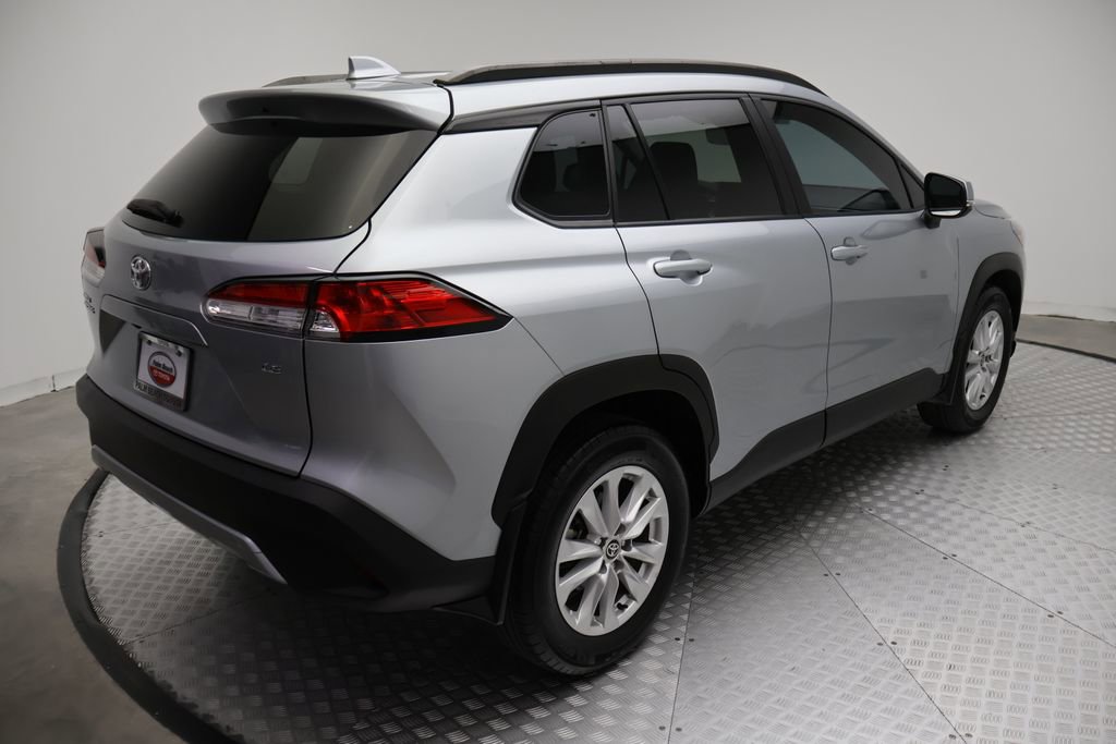 Certified 2024 Toyota Corolla Cross LE image 8