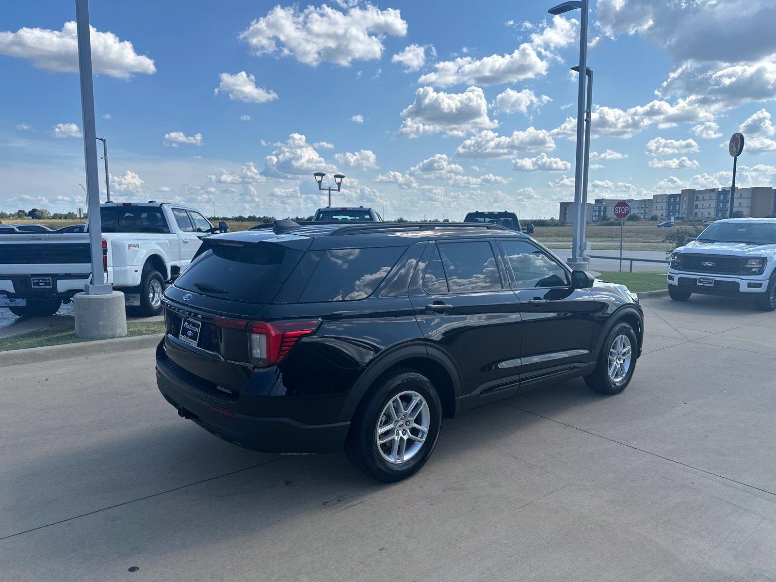 New 2026 Ford Explorer Active RWD image 6