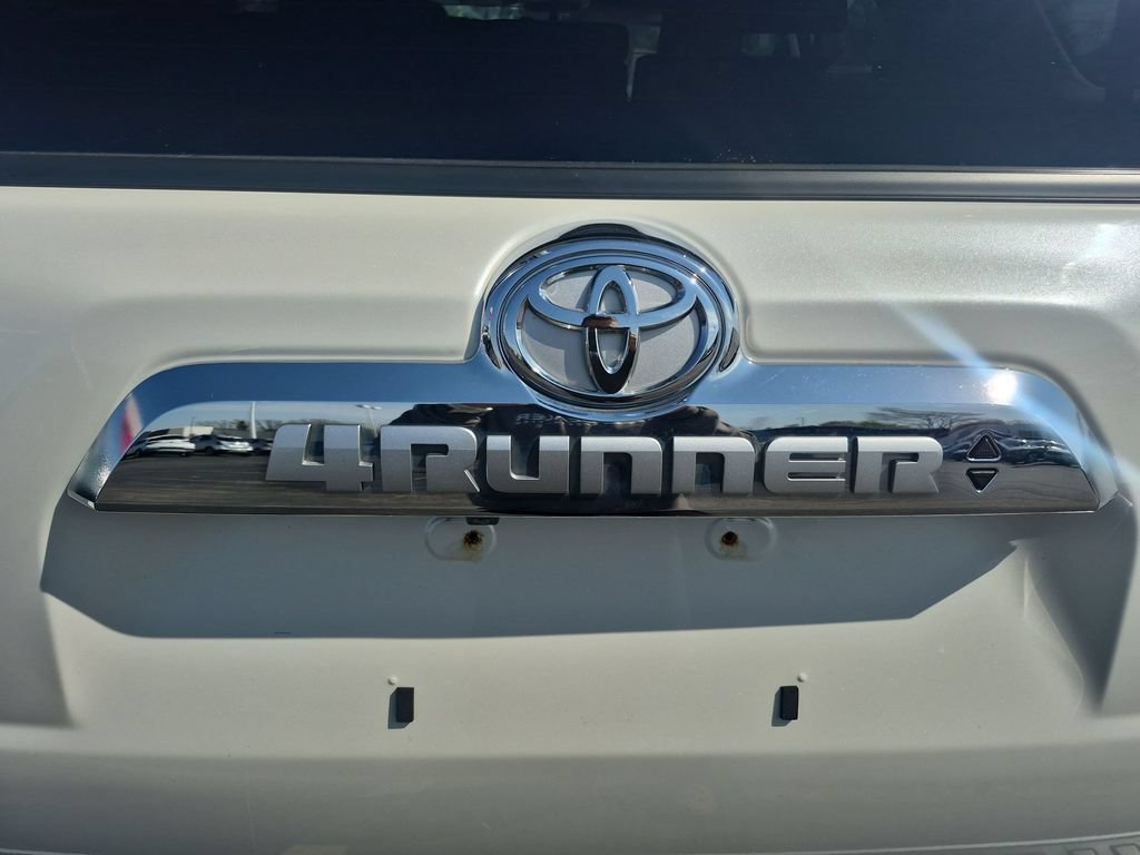 Used 2019 Toyota 4Runner Limited AWD/4WD image 35