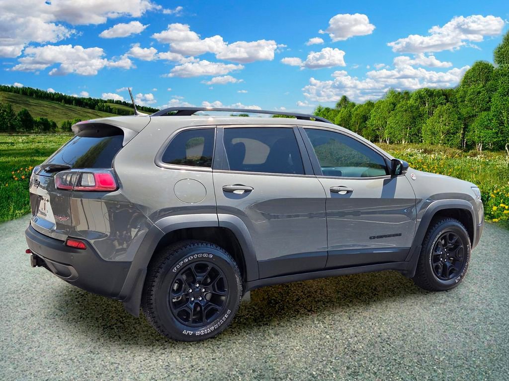 Used 2023 Jeep Cherokee Trailhawk w/ Trailer Tow Group AWD/4WD image 6