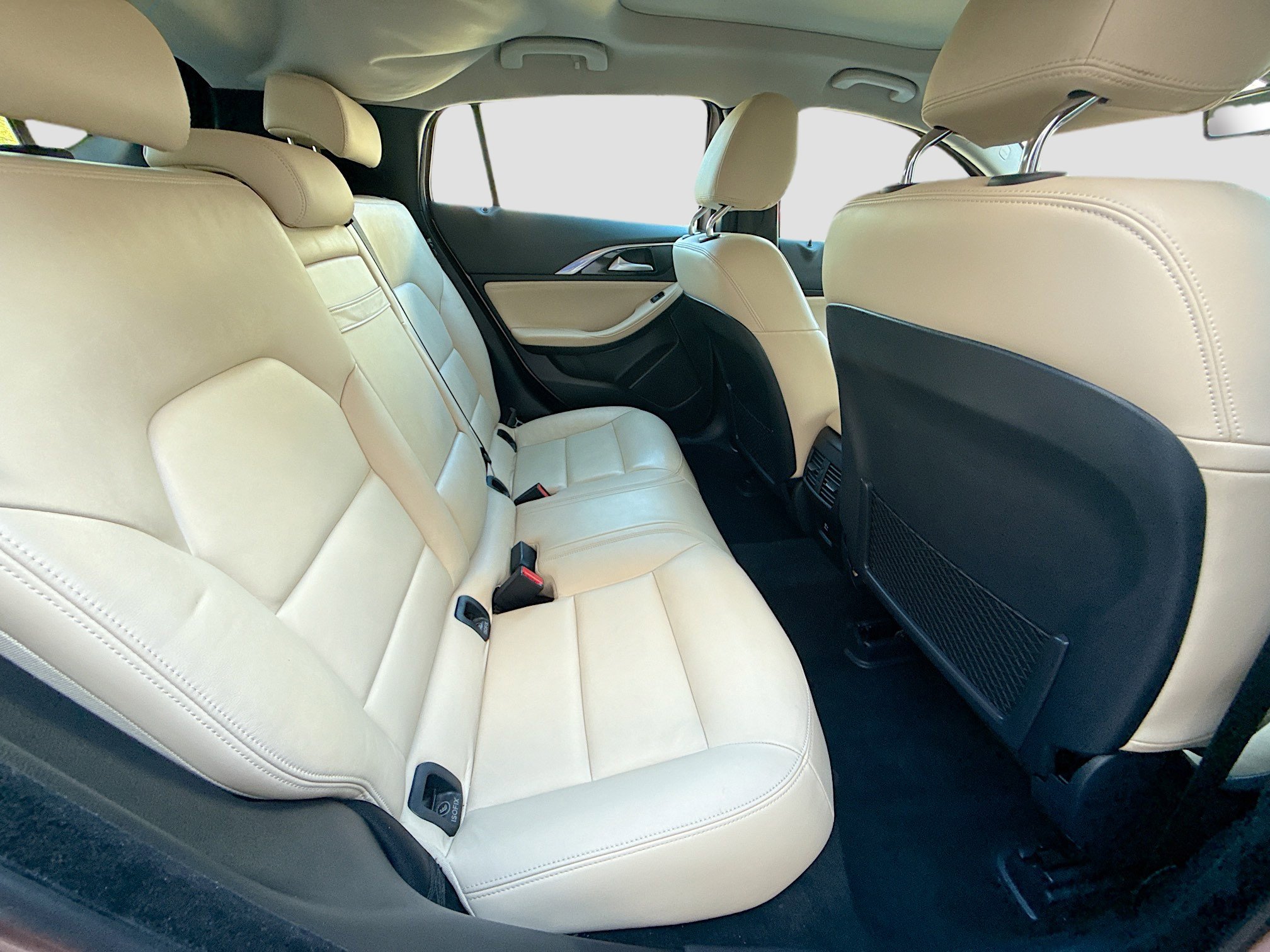 Used 2017 INFINITI QX30 Premium w/ Navigation Package image 28