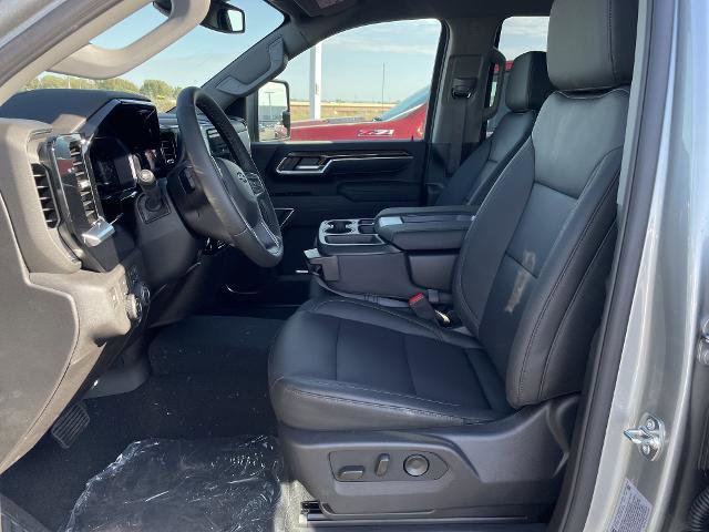 New 2026 Chevrolet Silverado 3500 LT w/ Trail Boss Package image 17