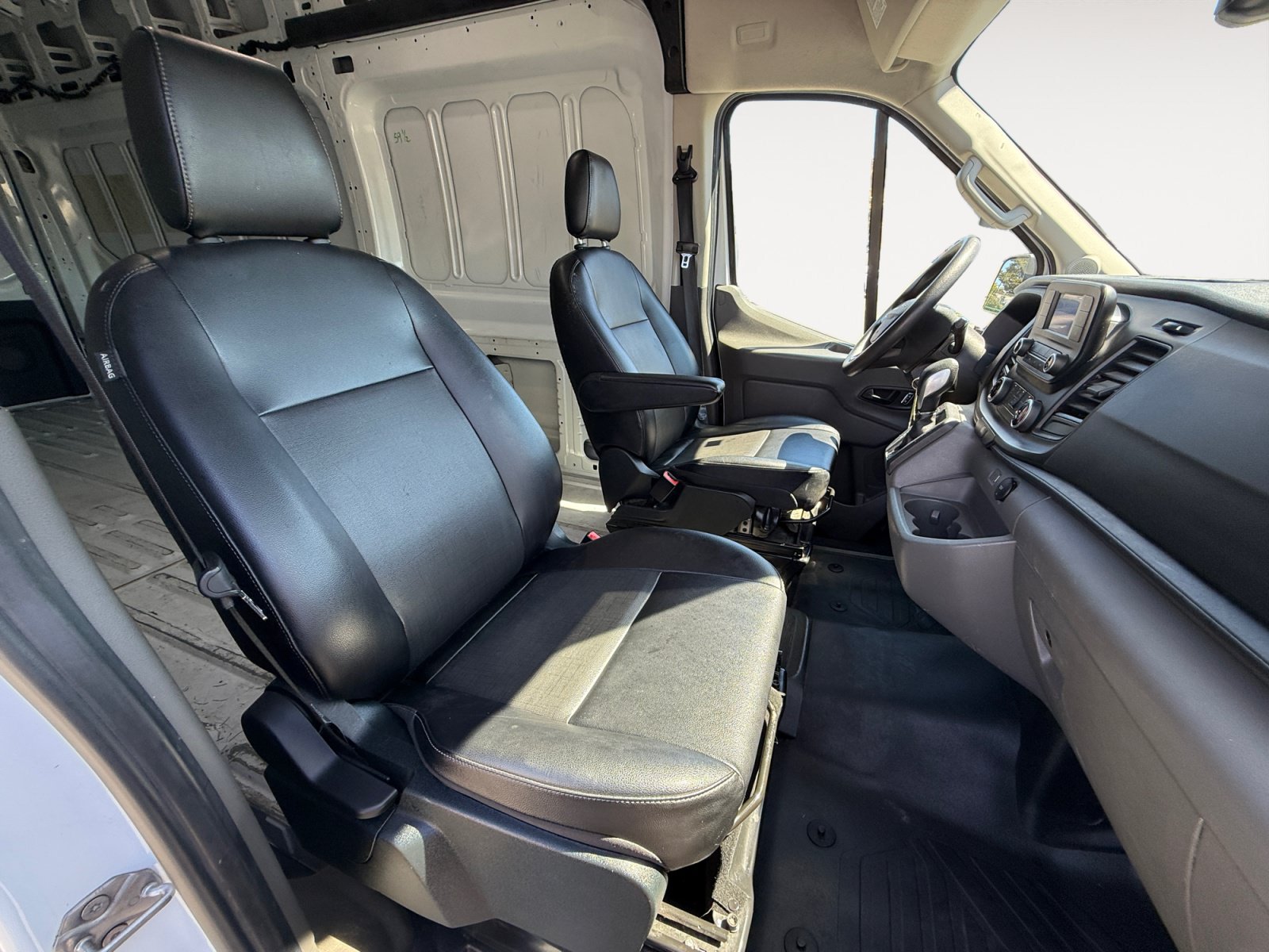 Used 2023 Ford Transit 250 148 High Roof Extended RWD image 18
