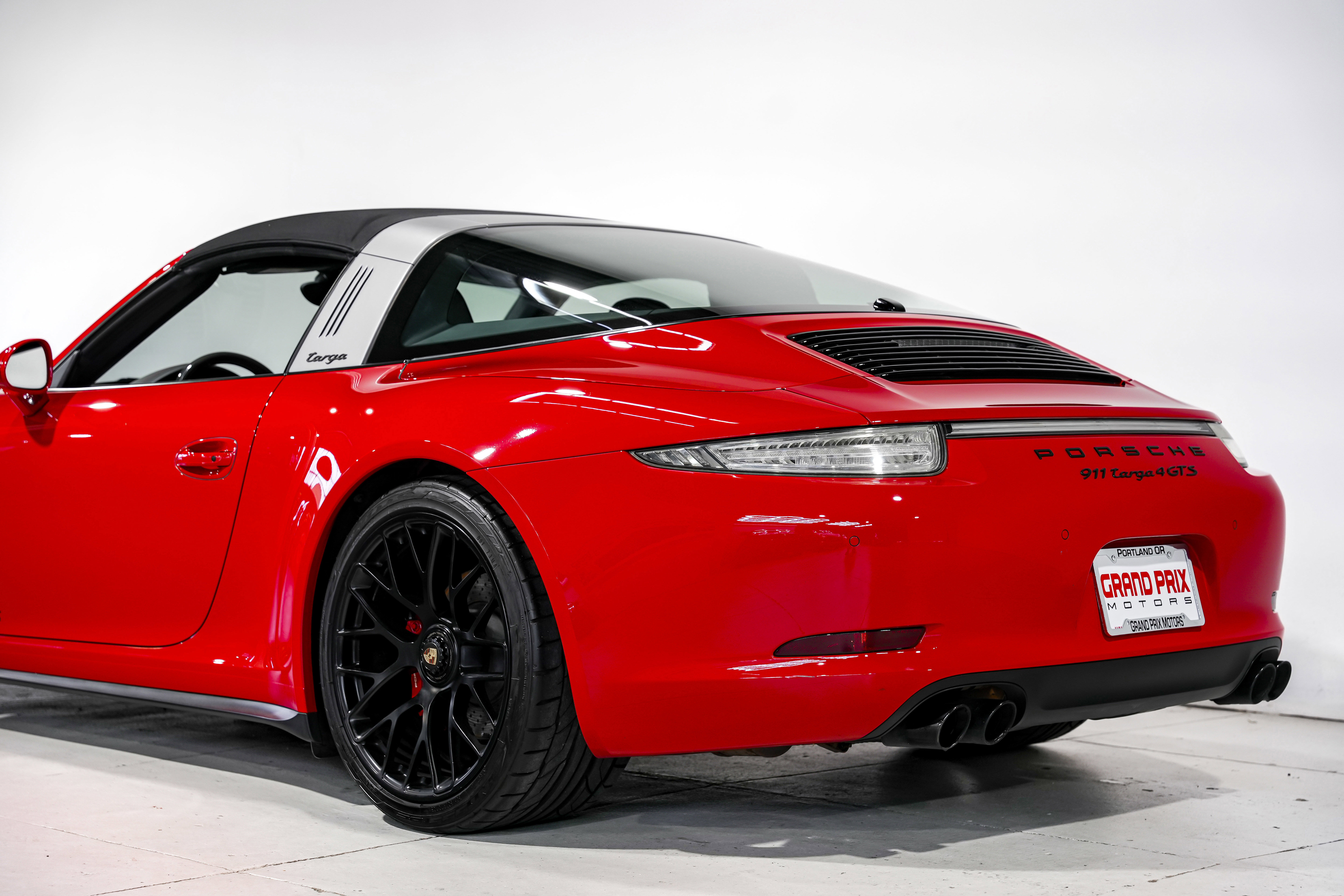 Used 2016 Porsche 911 Targa 4 GTS image 36