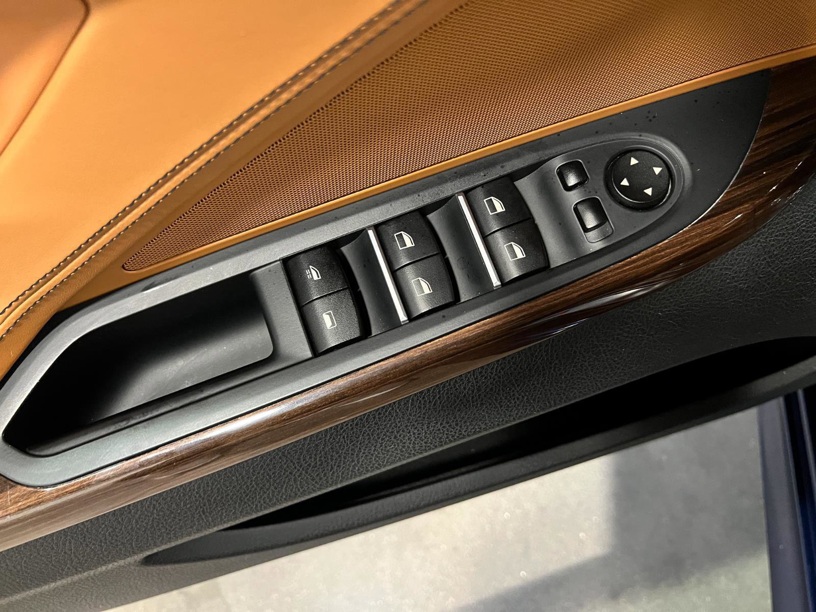 Used 2017 BMW 650i Convertible image 26