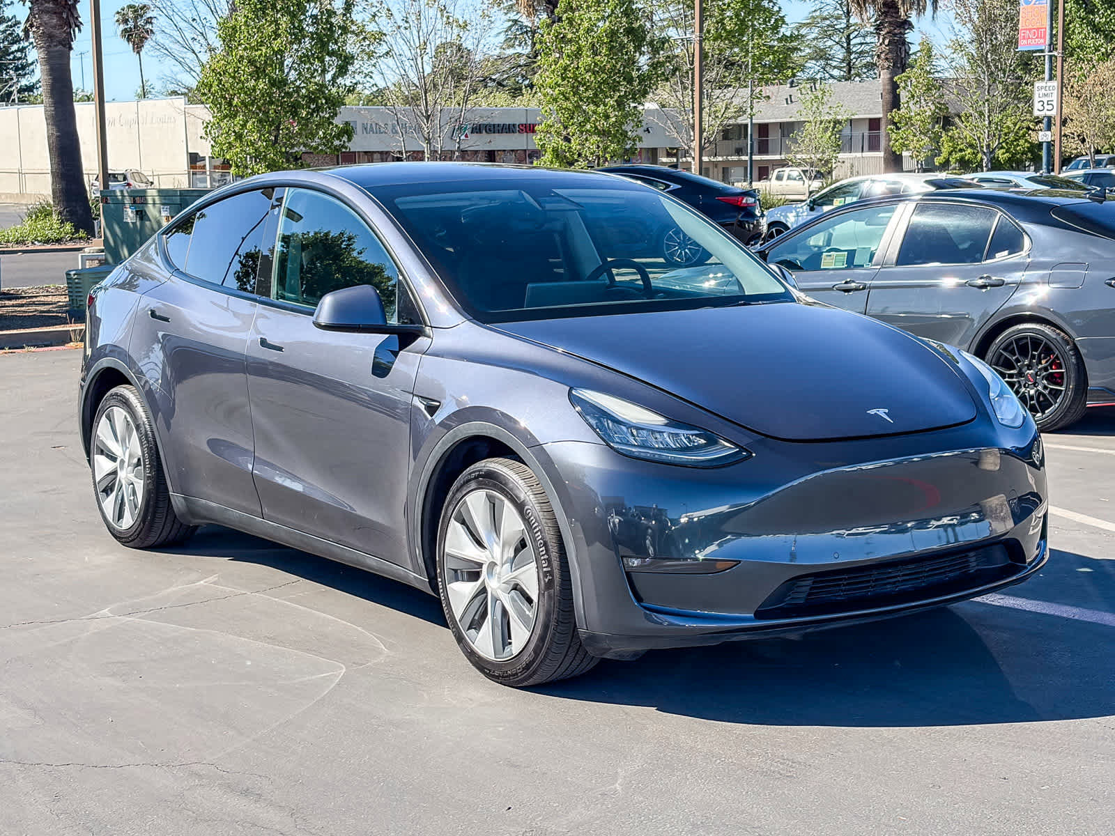 Used 2021 Tesla Model Y Long Range image 5