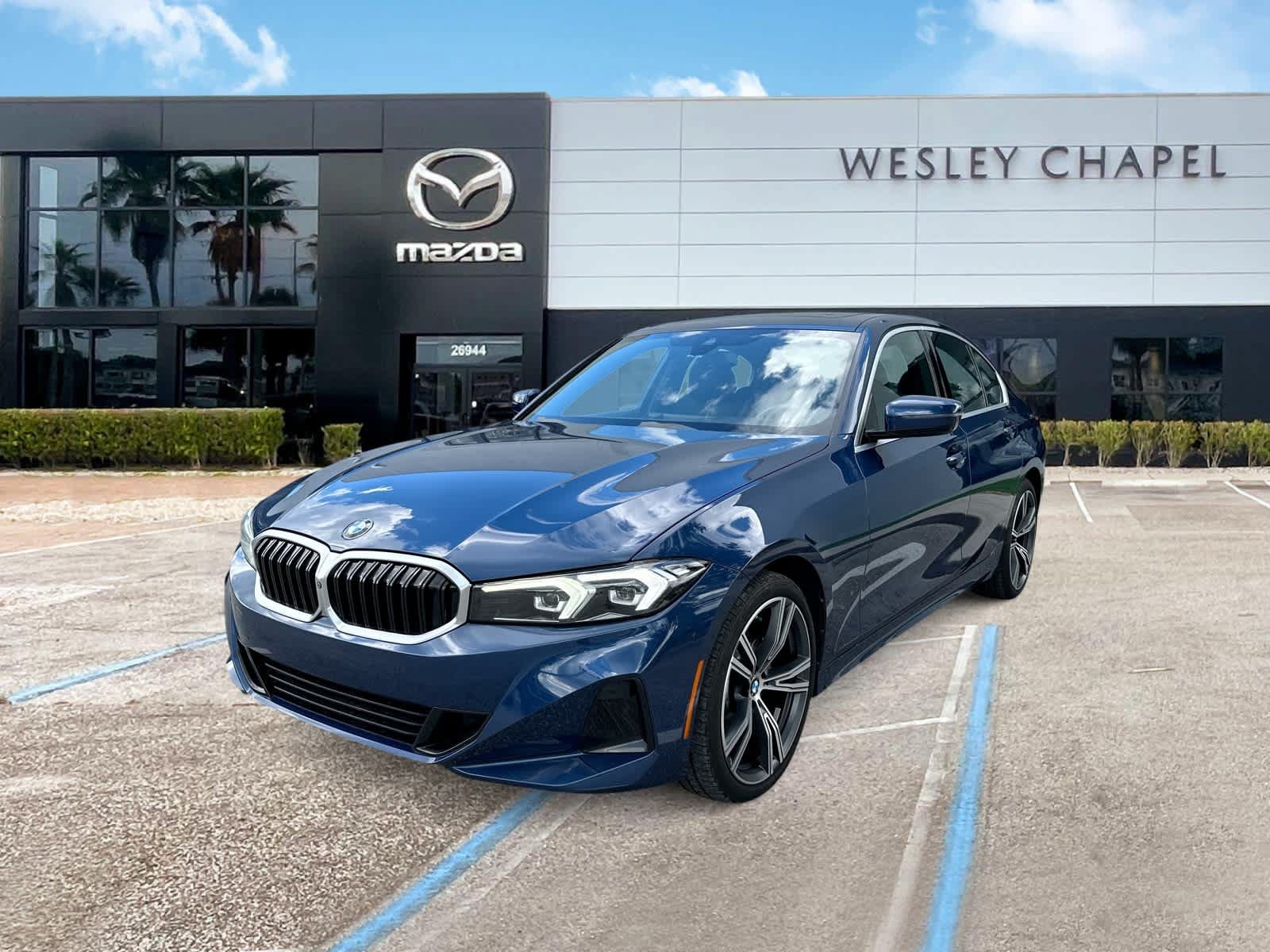 Used 2024 BMW 330i Sedan w/ Premium Package RWD image 1