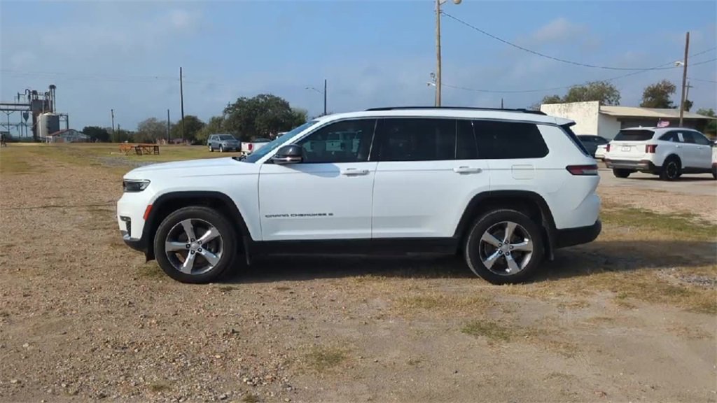 Used 2021 Jeep Grand Cherokee L Limited w/ MOPAR Finishing Package image 5