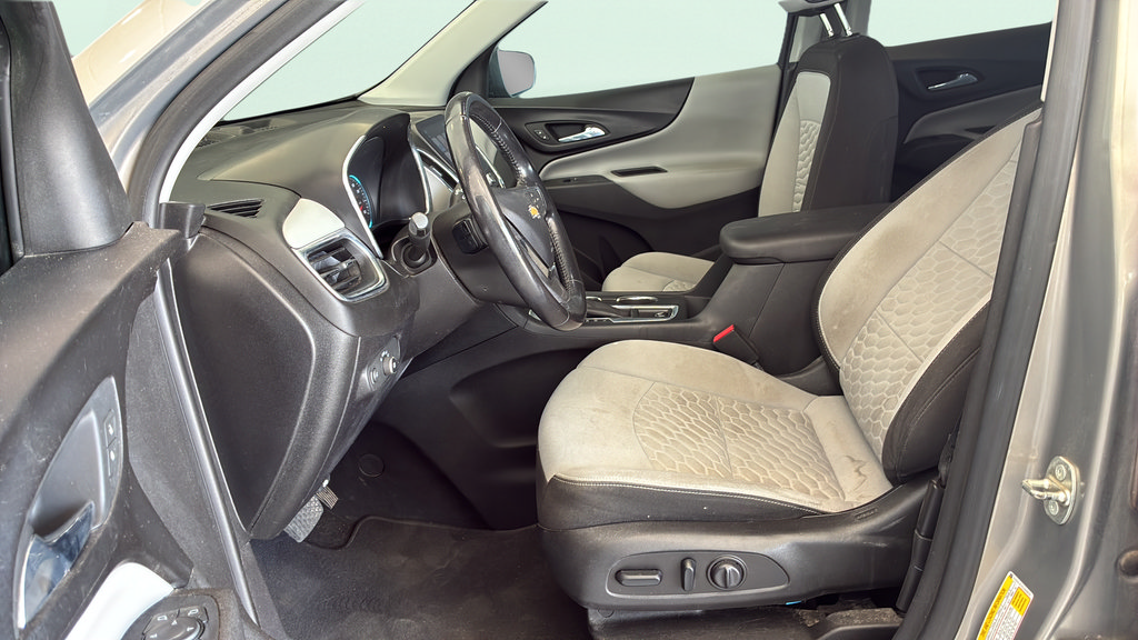 Used 2018 Chevrolet Equinox LT w/ Sun & Infotainment Package FWD image 22