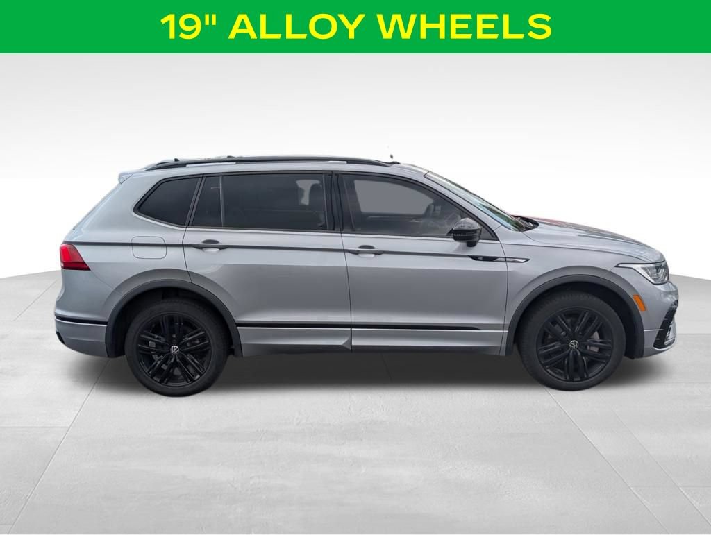 Used 2022 Volkswagen Tiguan SE R-Line AWD/4WD image 6