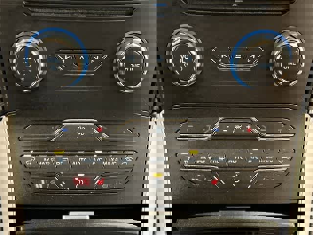 Used 2018 Ford Edge SEL image 14