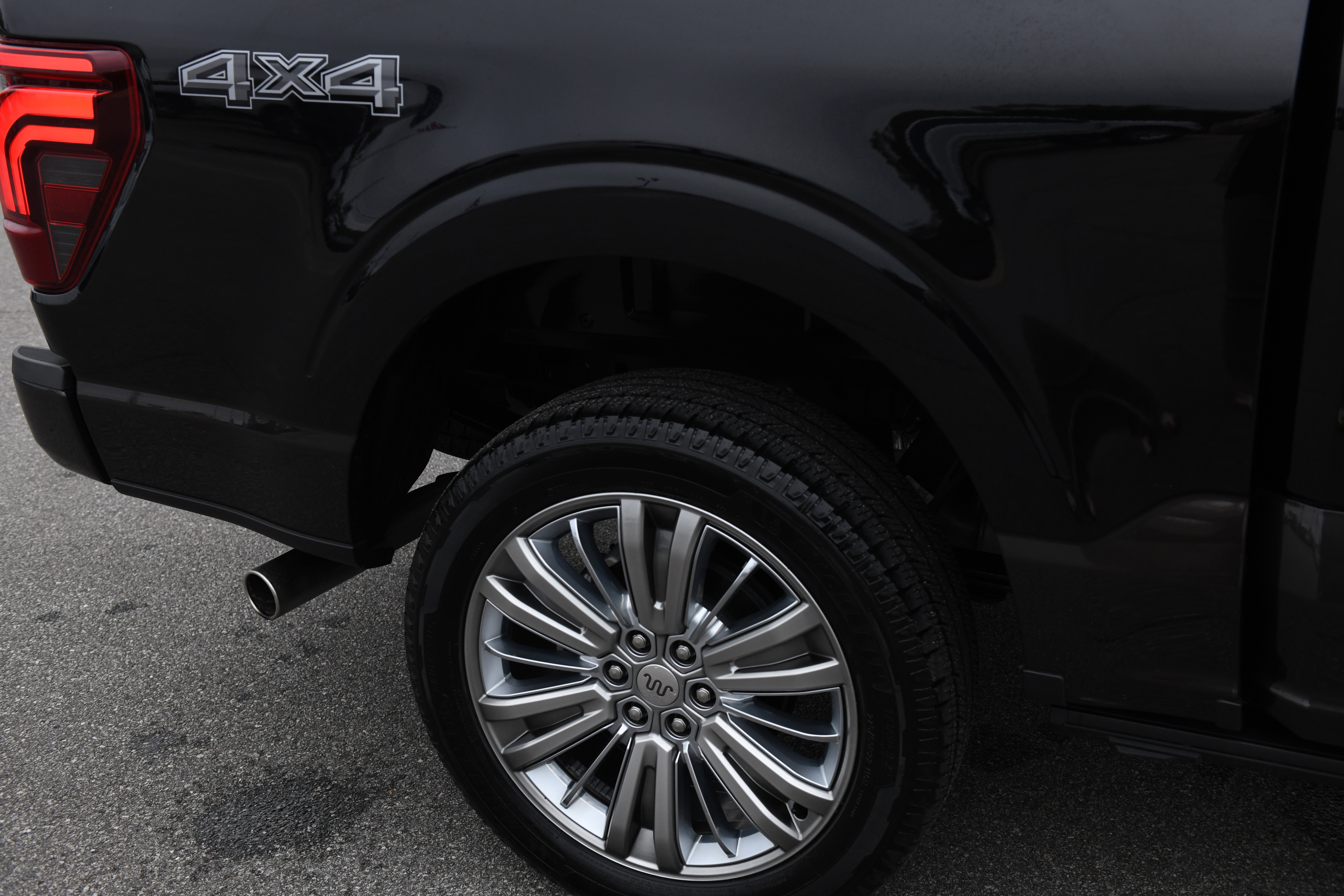 Used 2024 Ford F150 King Ranch image 25