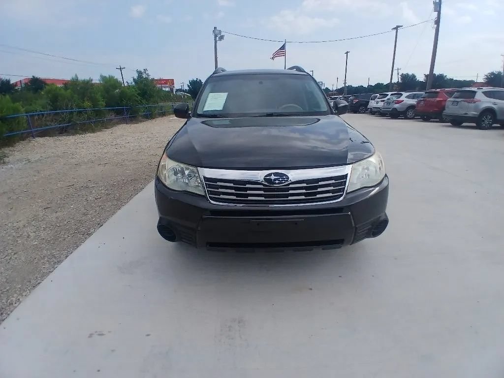 Used 2010 Subaru Forester 2.5X AWD/4WD image 2