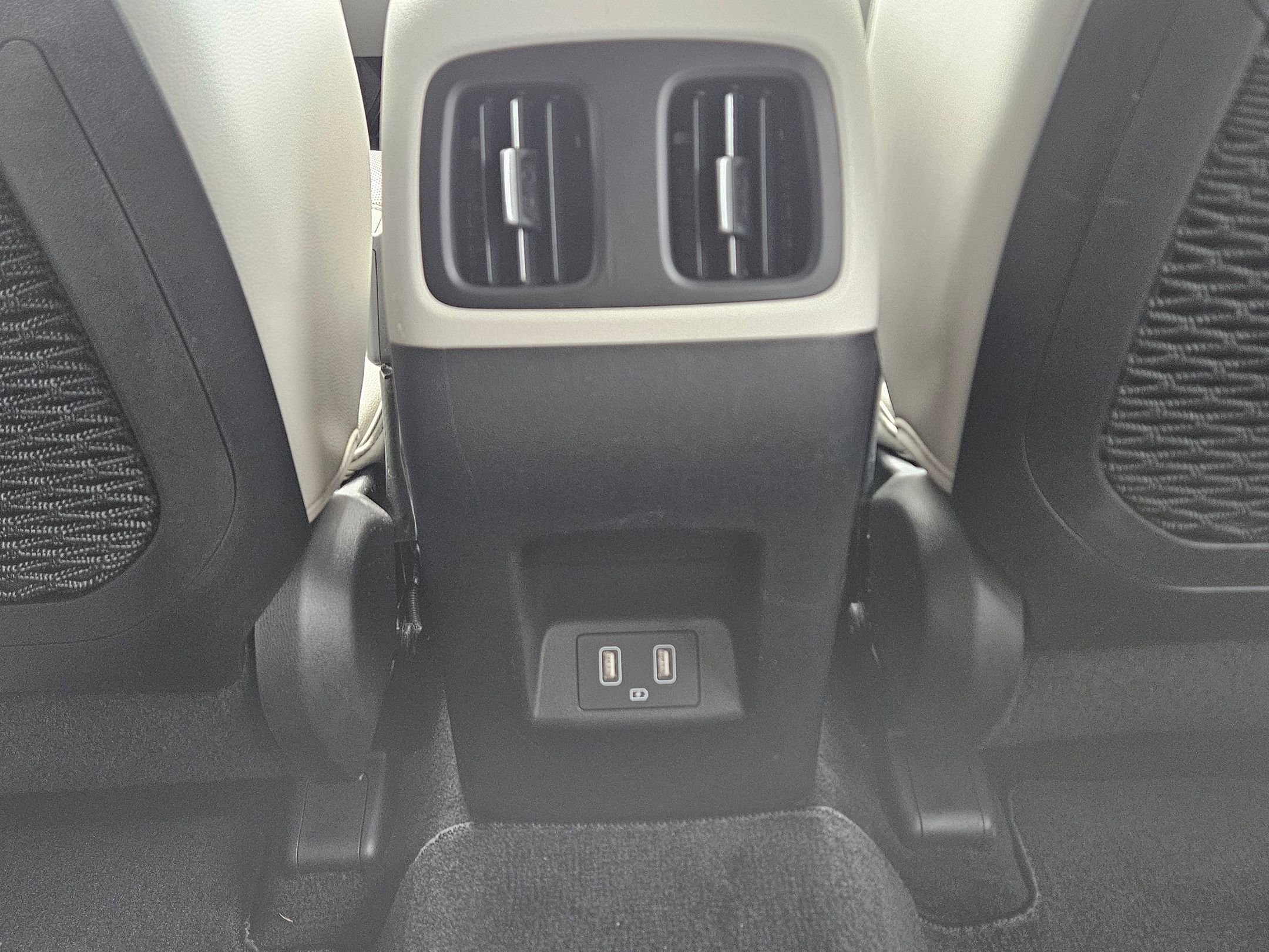 Used 2022 Hyundai Tucson Limited image 27