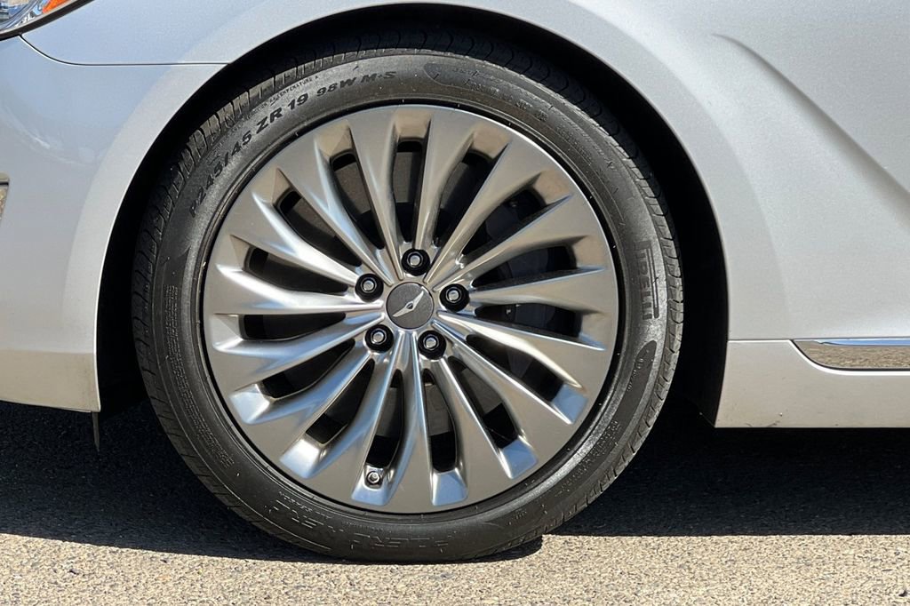 Used 2018 Genesis G90 5.0 Ultimate AWD/4WD image 27