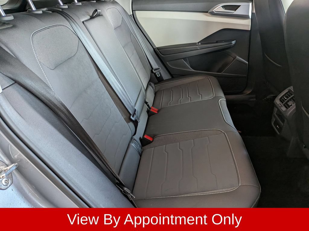 Used 2025 Volkswagen Taos SE AWD/4WD image 29