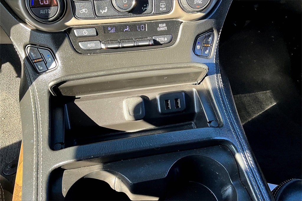 Used 2019 GMC Yukon XL Denali w/ Denali Ultimate Package image 32