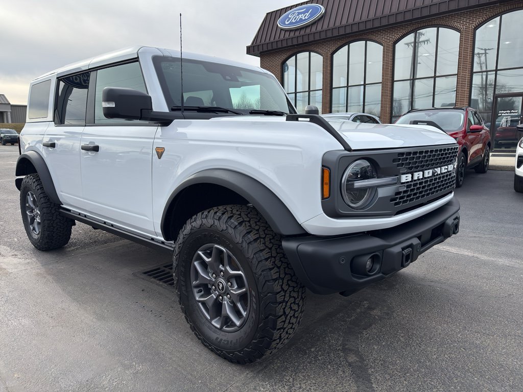 New 2025 Ford Bronco Badlands AWD/4WD image 2