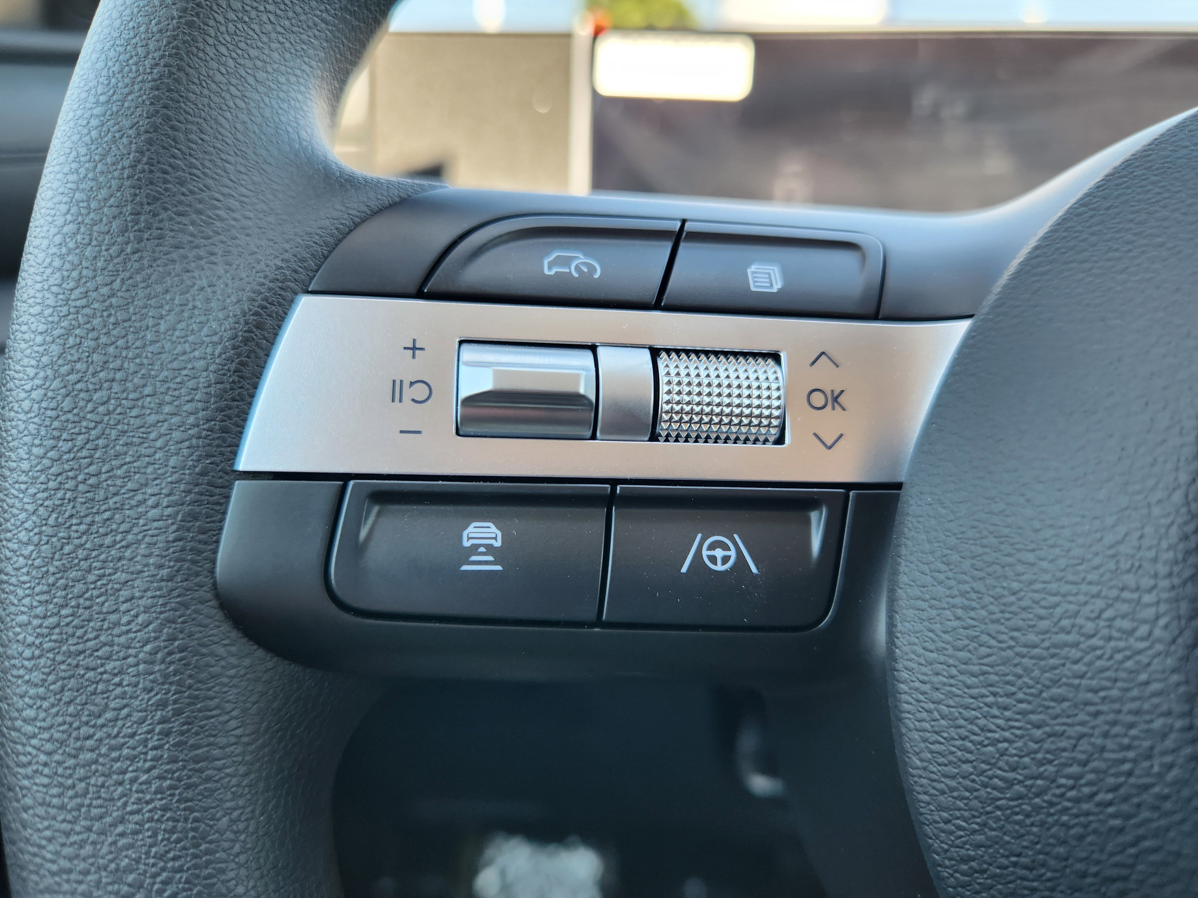 New 2025 Hyundai Tucson SE image 12