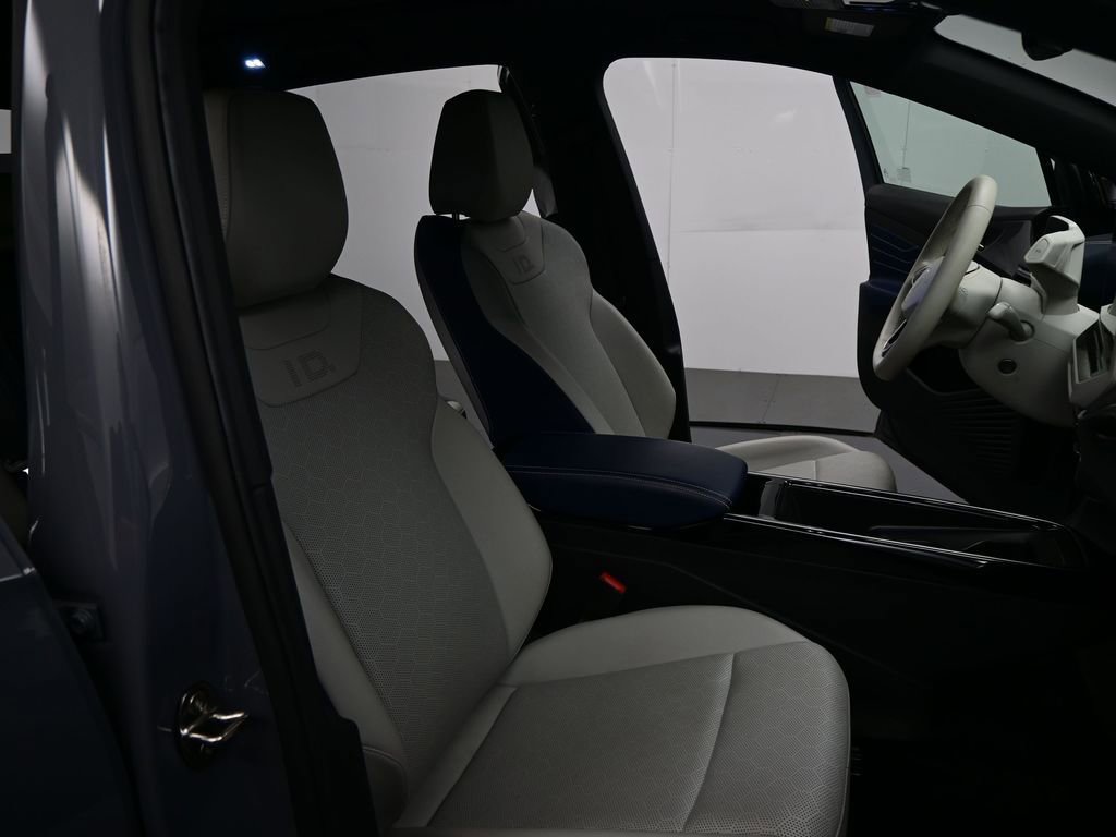 Used 2023 Volkswagen ID.4 Pro S image 18