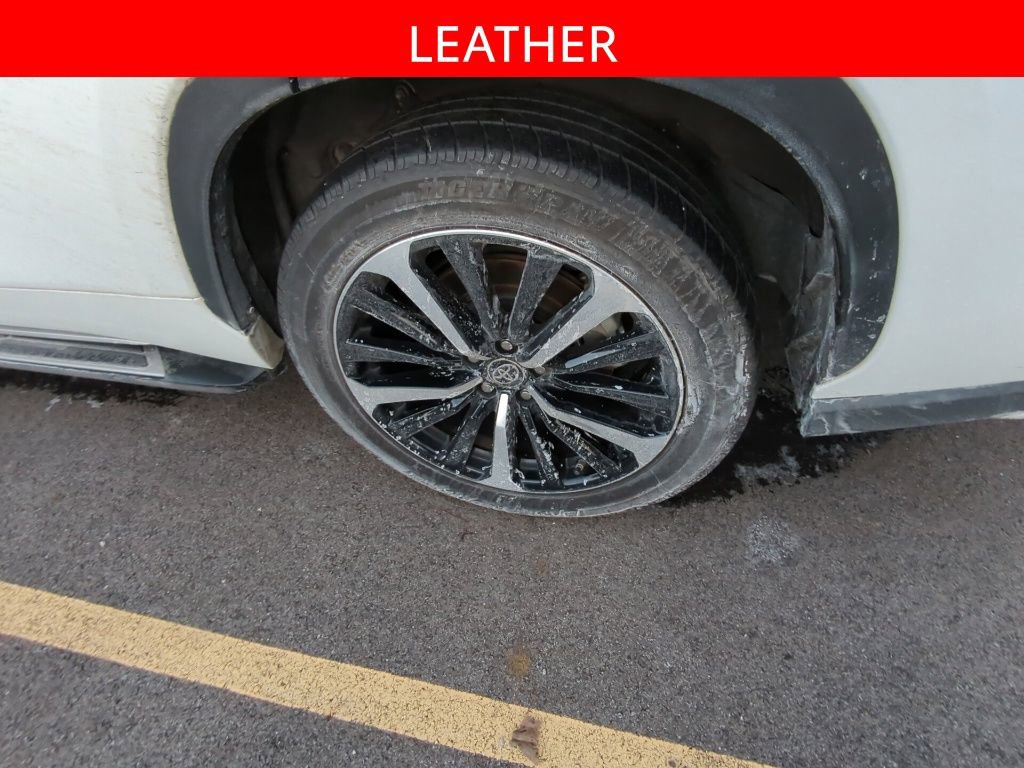 Used 2022 Toyota Highlander XSE image 5