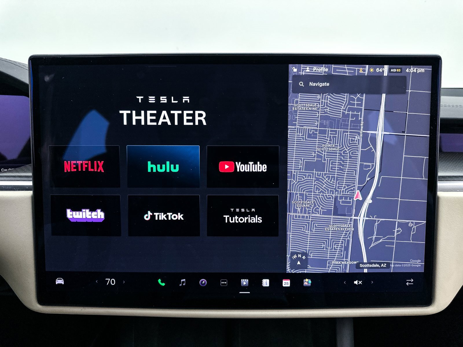 Used 2022 Tesla Model X Plaid image 28