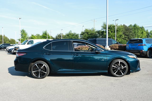 Used 2019 Toyota Camry XSE image 4